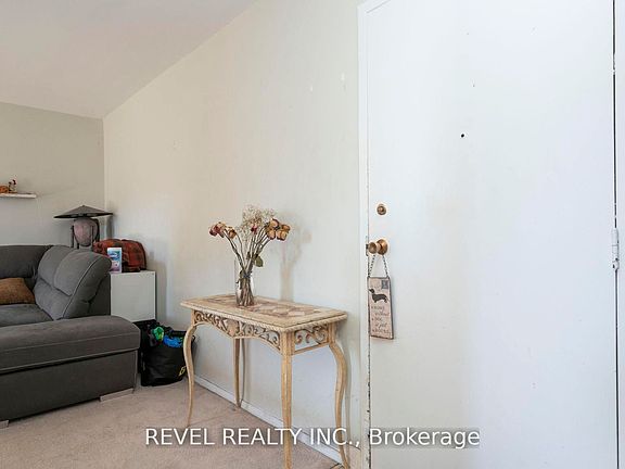 3rd image of 752 Kipps Ln #809