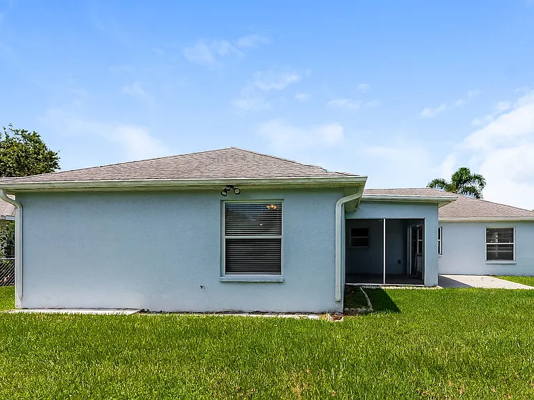 6888 Mauna Loa Blvd — Photo 16