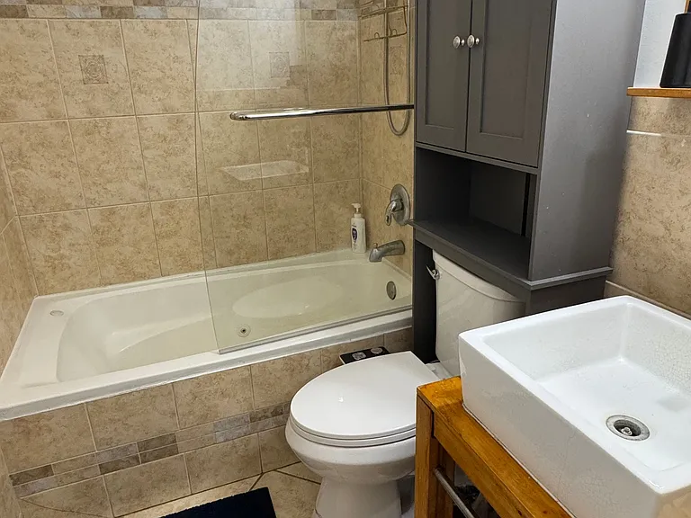 2242 Jackson St #5 — Photo 8