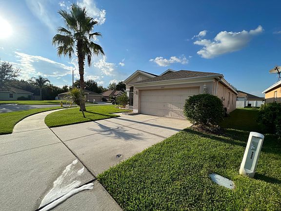 2nd image of 1012 Summer Breeze Dr