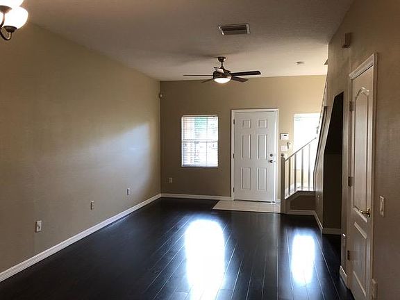 4th image of 12863 Kings Crossing Dr