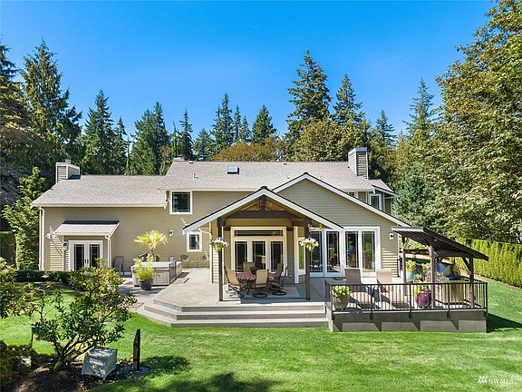 3rd image of 5116 243rd Ave NE