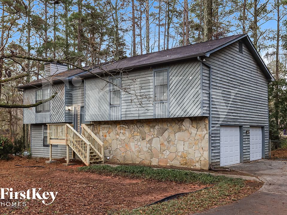 1st image of 803 Brook Hollow Cir SE
