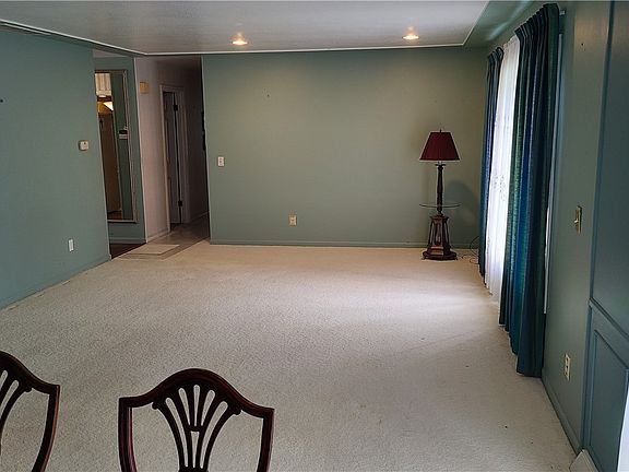 4th image of 177 Buckingham Dr