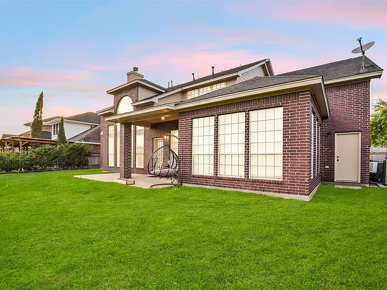 1522 Meadowstar Dr — Photo 31