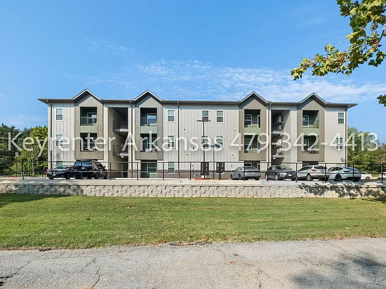 Bacardi on the Hill | Fayetteville Living — Photo 64