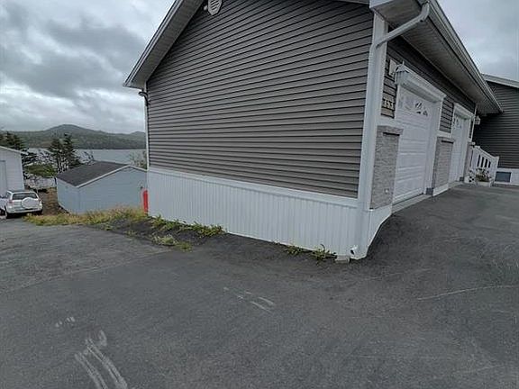 5th image of 153 Main Road
