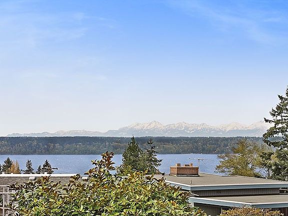 Nice Sound & Mountain View protected with covenants