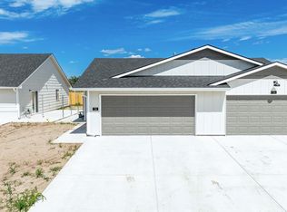 5009 S Sycamore St, Wichita, KS 67217