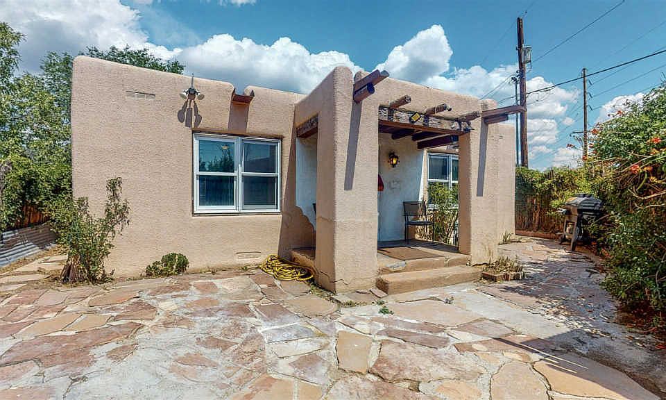 1st image of 313 Rosario Blvd