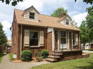 4652 Morningside Dr, Cleveland, OH 44109