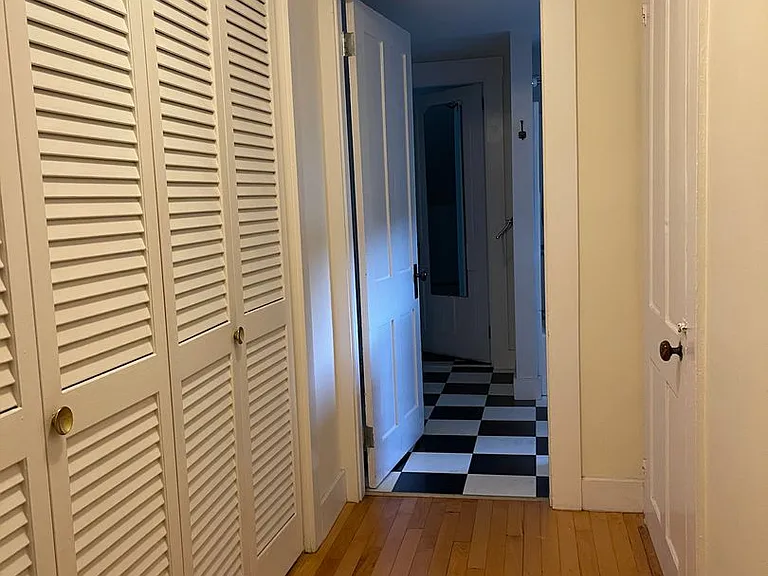 16 Maple St — Photo 8