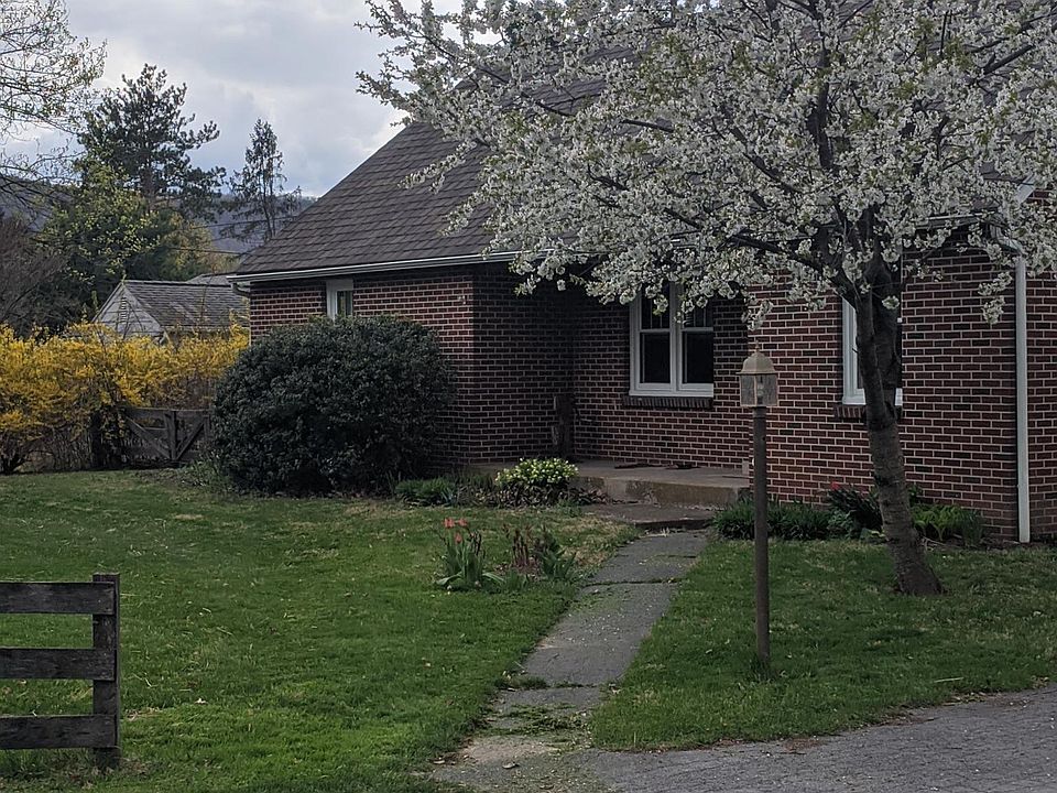 1st image of 910 Boalsburg Pike