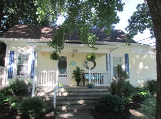 206 S 4th St, Savannah, MO 64485