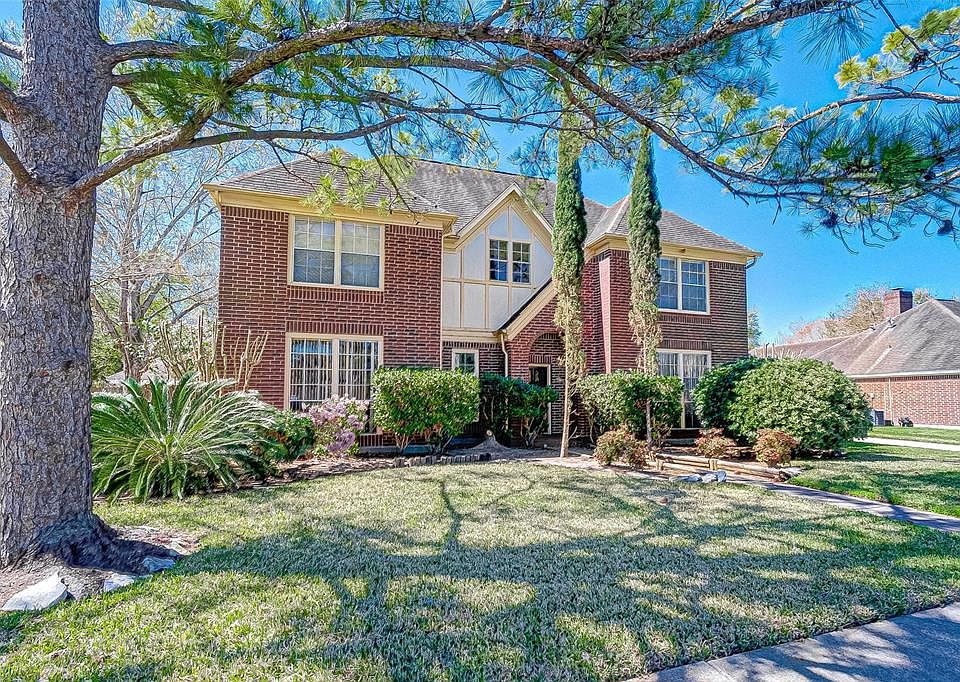1st image of 2942 Shiloh Dr