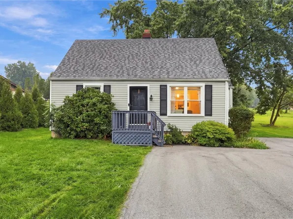 207 S Duffy Rd, Butler, PA 16001