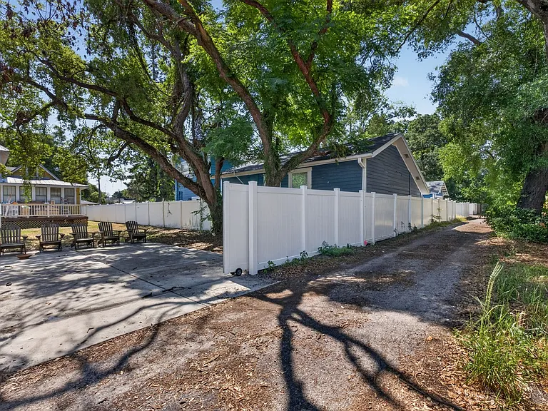 2904 N Jefferson St — Photo 53