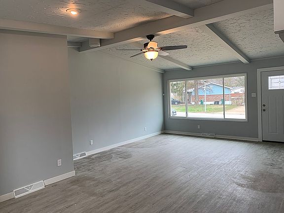 5th image of 9929 Castle Dr