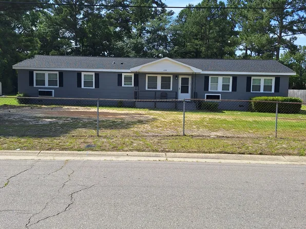 (undisclosed Address), Fayetteville, NC 28301
