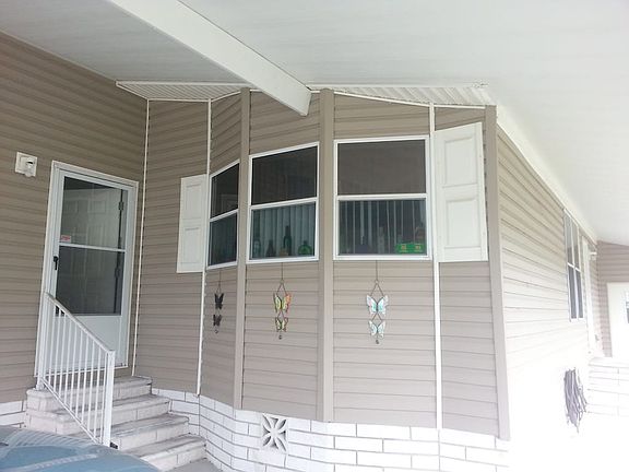 3rd image of 15209 Beeler Ave