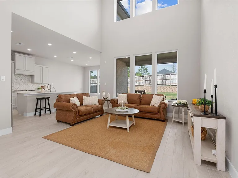 359 Mallorn Ln — Photo 10