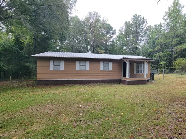 2022 E Martin Luther King Hwy, Tuskegee, AL 36083