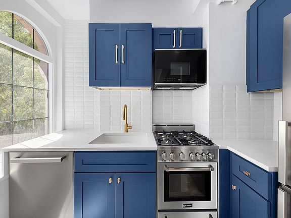 5th image of 405 W 23rd St APT 2F