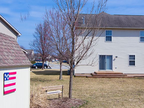 Rear view w/huge deck.