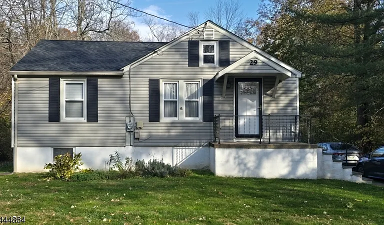 29 Millbrook Rd — Photo 2