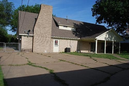 3rd image of 104 Mockingbird Ln