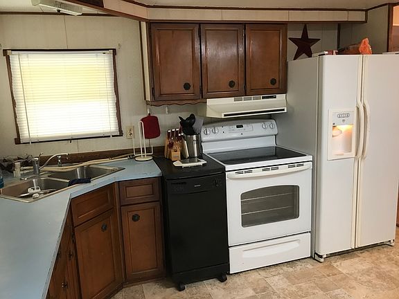 5th image of 60 Joy Ln