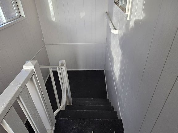 4th image of 321 S 3rd St APT 201
