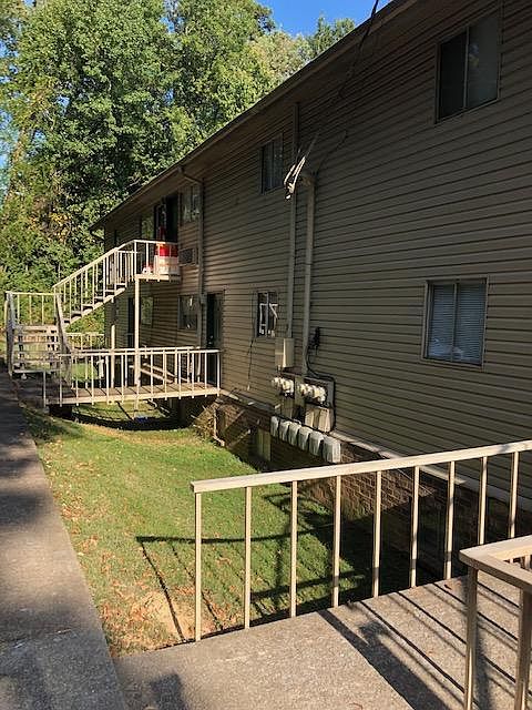 1st image of 120 Wolfe St #13