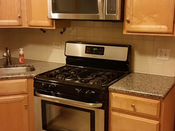 4th image of 5344 S Natoma Ave