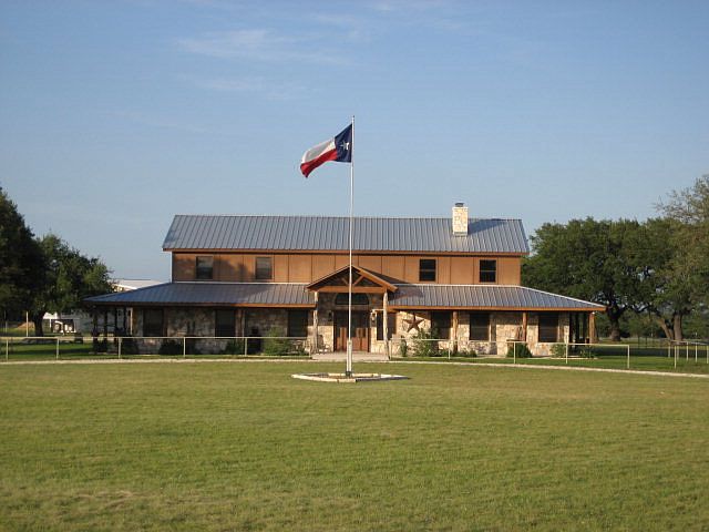 1st image of 1614 Highway 41