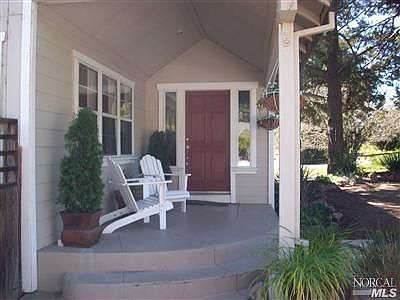 2nd image of 2184 1st Ave