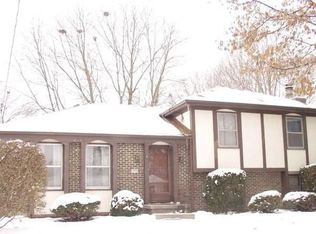 1972 NW 80th Ct, Clive, IA 50325