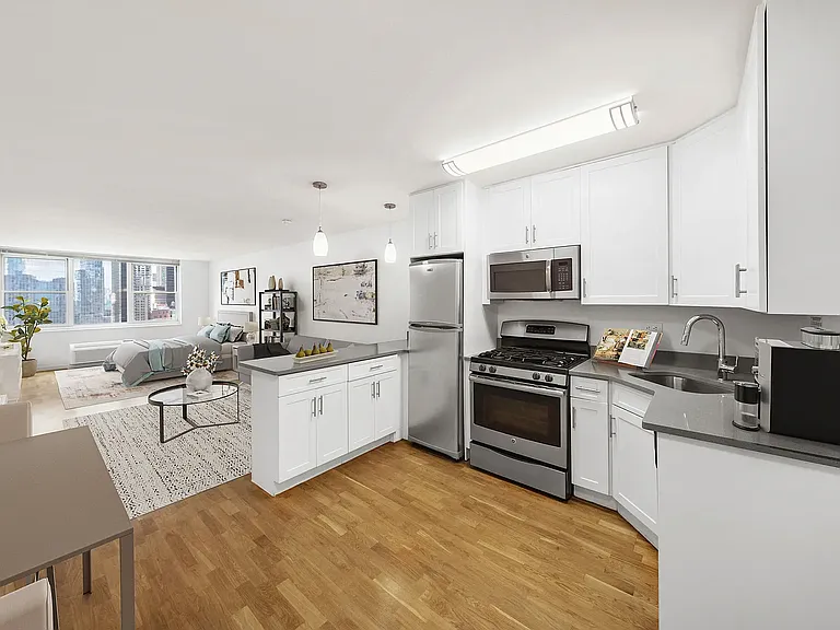 395 S End Ave #8P — Photo 5