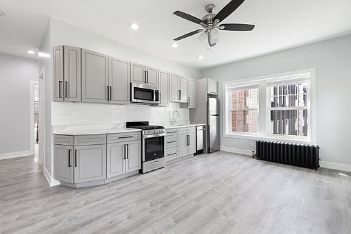 4th image of 6035 N Winthrop Ave #1