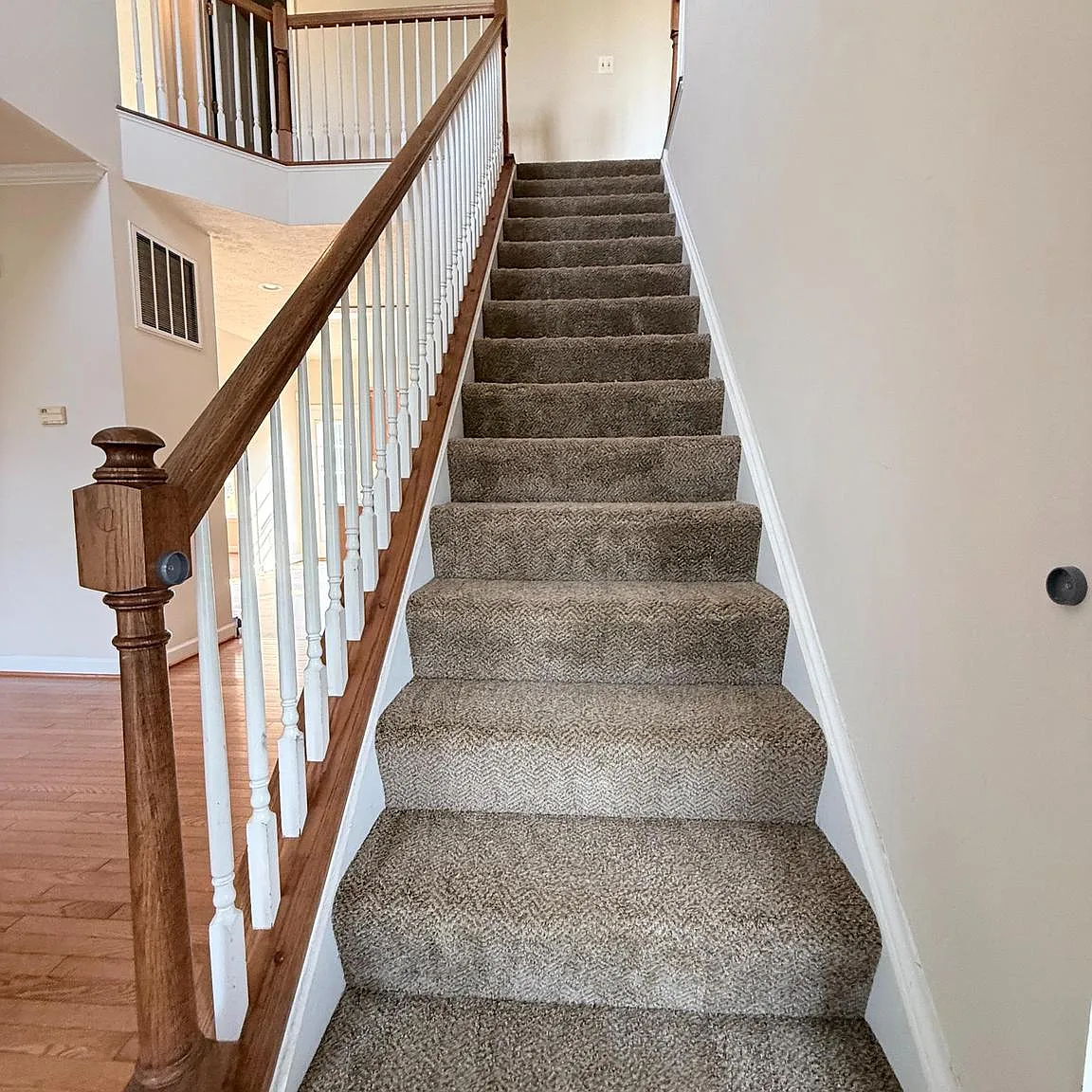 4 bed, 2.5 bath, 2443 sqft, $3,200 — Photo 3