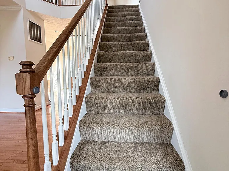 4114 Derbyshire Ln — Photo 3