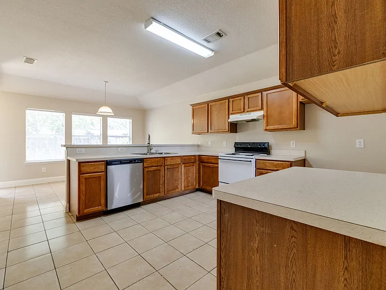4033 Carver Ct — Photo 6