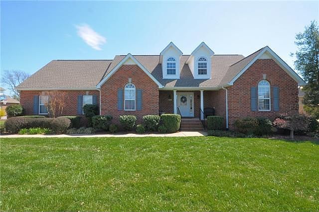 1st image of 204 Oscar Ct