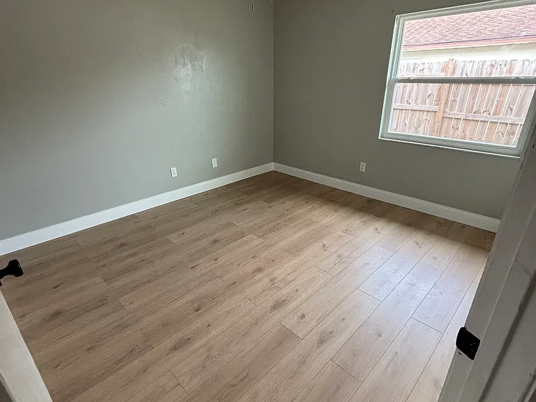 1088 Kingswood Way — Photo 5