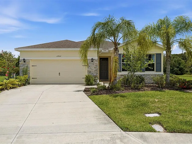 13922 Woodbridge Ter — Photo 2