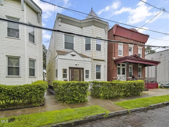 2412 11th Avenue, Watervliet, NY 12189