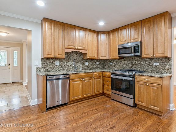 4th image of 106 N Kaspar Ave