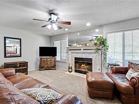 5th image of 4015 S Crysler Ave #13