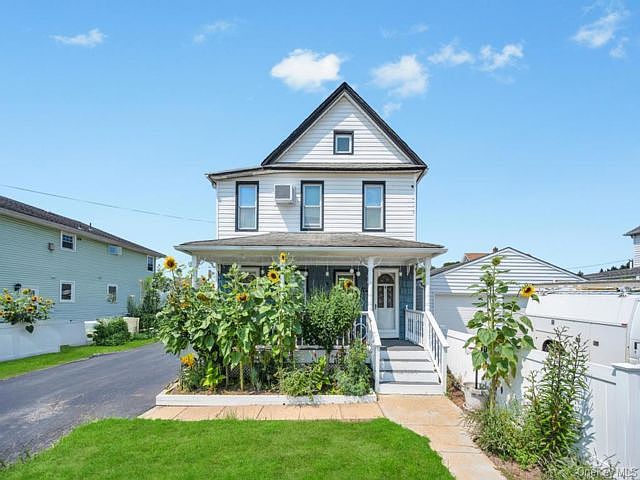 1st image of 10 Harrison Ave