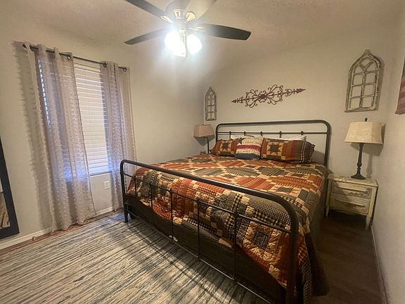 4th image of 2906 Vineyards Pkwy APT 2